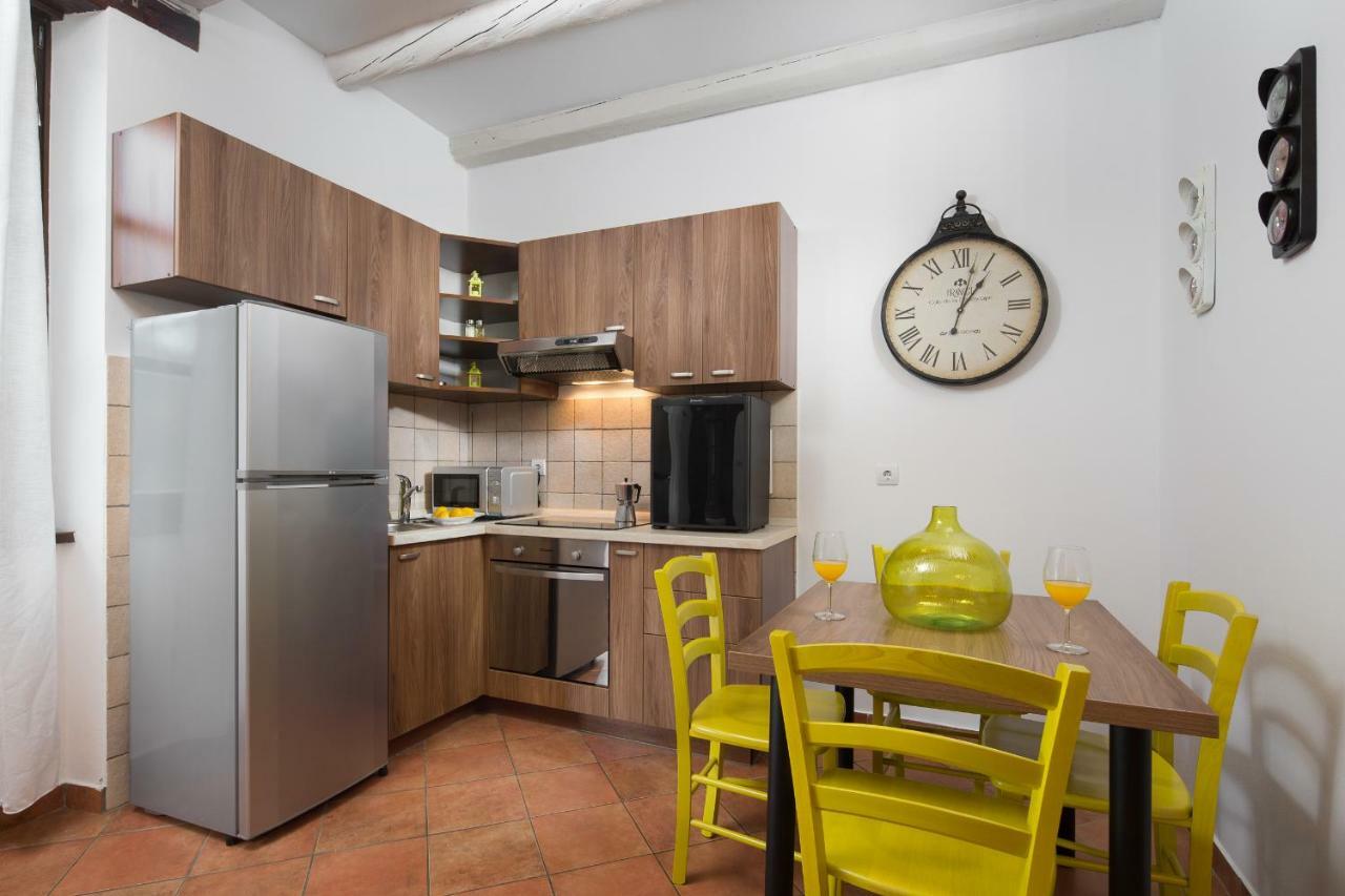Apartments Bonaparte Пореч Екстериор снимка