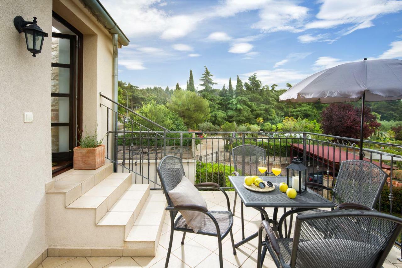 Apartments Bonaparte Пореч Екстериор снимка