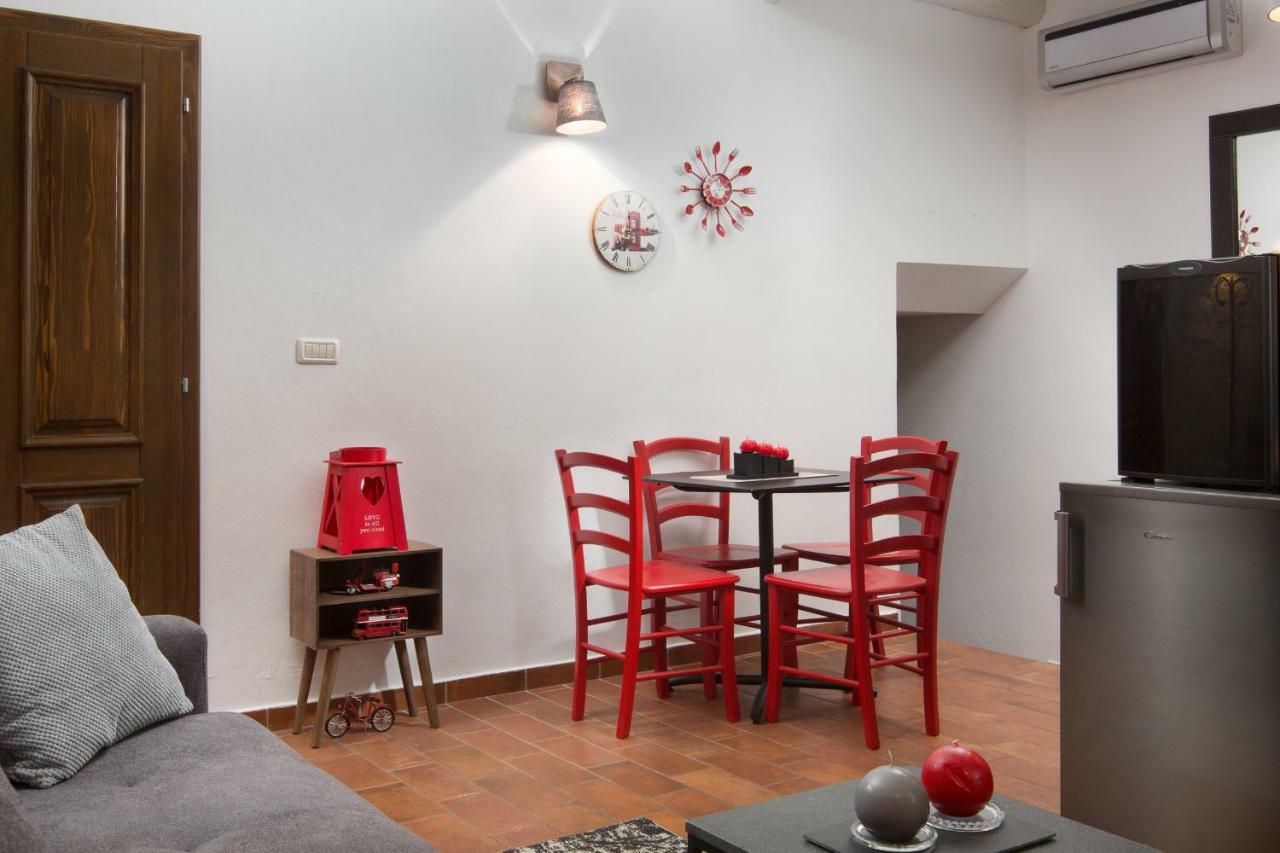Apartments Bonaparte Пореч Екстериор снимка